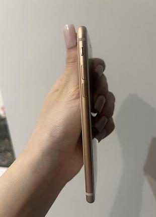Iphone 8 золотий 5