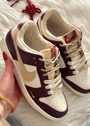 Жіночі кросівки nike dunk low lx white maroon