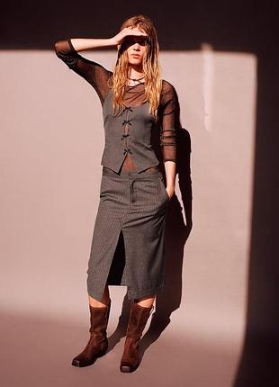 Юбка zara в тонкую блестящую полоску,