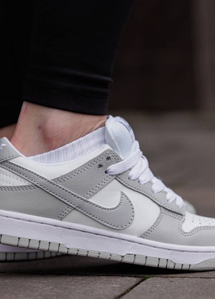 Sb dunk low white grey 5
