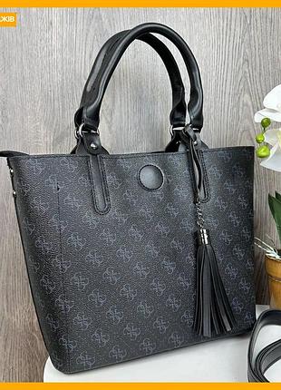 Женская сумка guess черная с брелком венчиком наплечная большая из экокожи для повседневного использования