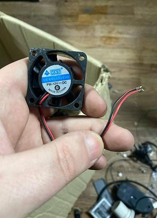 Кулер корпусний hxs fw-12v 40x40 2pin (для відеокарт)