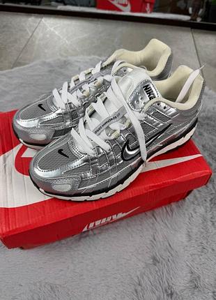 Кросівки від бренду nike p-6000