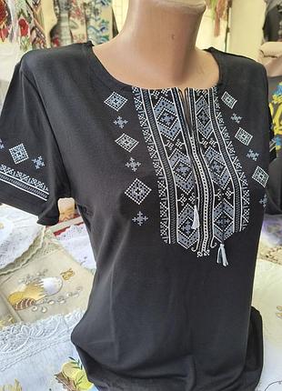 Вишита футболка ,,дзвоник,,