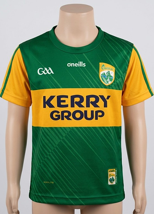 Дитяча ігрова футболка o'neills kerry gaa.склад тканини: 100% поліестер.яскравій ігровій джерсі від відомого ірландського бренду 5-6 років