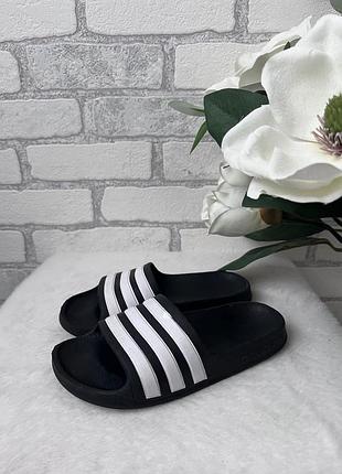 Шльопанці adidas