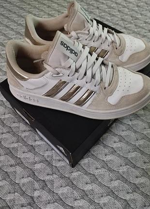 Кроссовки женские adidas