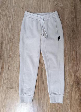 Спортивные штаны adidas