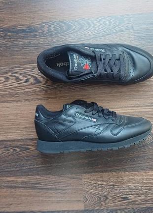 Reebok женские кроссовки