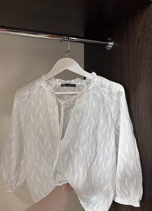Невагома віскозна сорочка zara