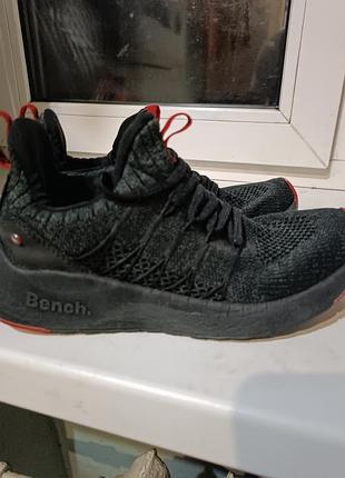 Кроссовки bench, легкие и удобные
