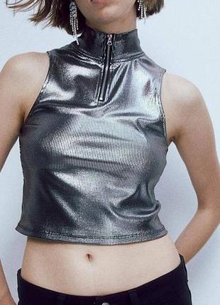 Металлический топ короткий с воротником стойкой h&m xs