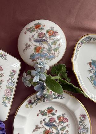Порцелянова шкатулка з кришкою wedgwood (england)  невелика витончена порцелянова шкатулка з bone china