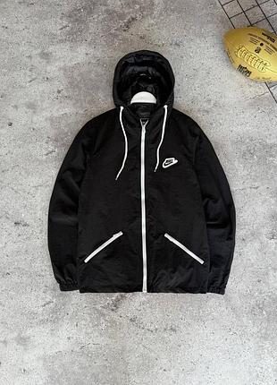 Стильная и качественная ветровка nike
