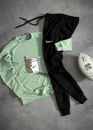 Спортивный костюм nike