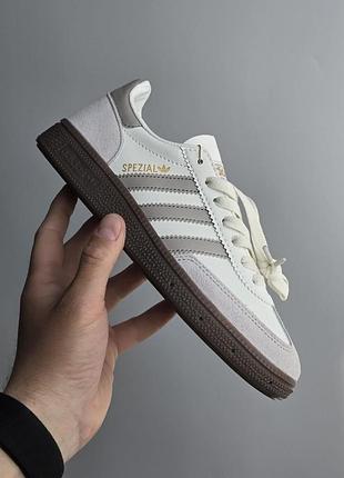 Кросівки adidas spezial