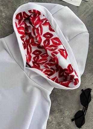 Стильный худи unisex с поцелуями. 3