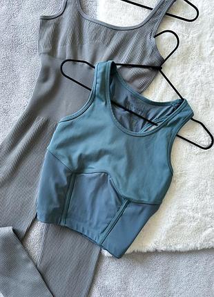 Спортивний топ asos