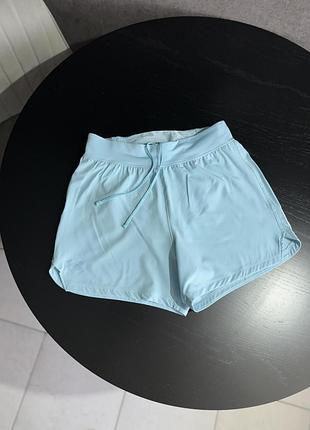 Спортивніжіночі шорти under armour
