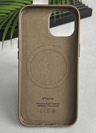 Кожаный чехол leather case (aaa) with magsafe and animation для apple iphone 15 pro (6.1") taupe 2