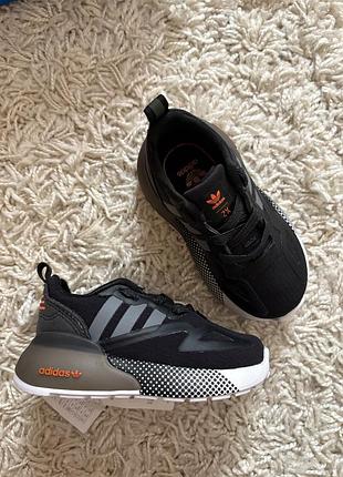Кросівки adidas