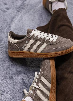 Кросівки adidas spezial