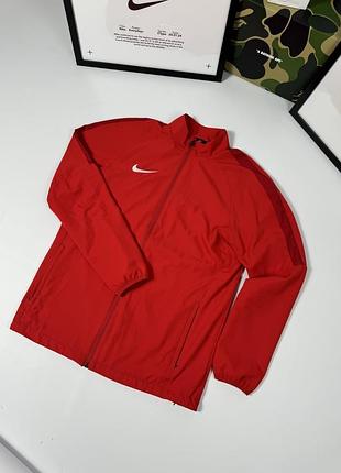 Оригинальная куртка ветровка nike