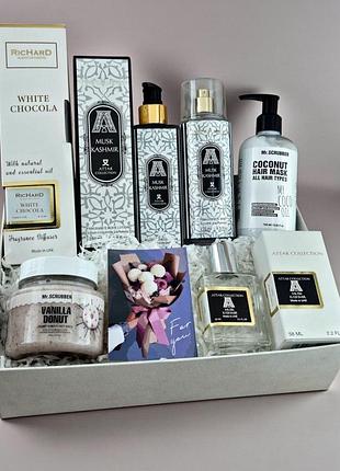 Большой подарочный набор косметики для девушек в подарок 🎁 с ароматом musk kashmir