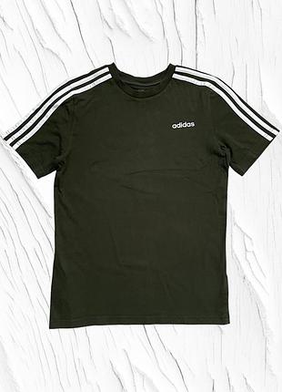 Оригінальна футболка adidas на підлітка