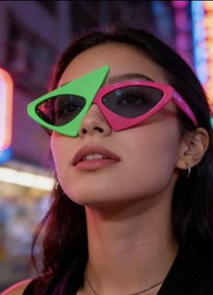 Окуляри 👓.