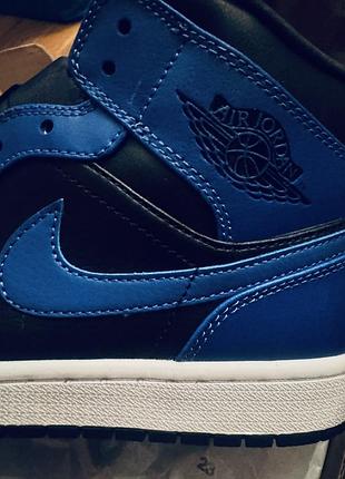 Кросівки чоловічі nike air jordan 1 mid розмір 42