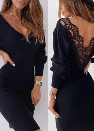 Платье с кружевом