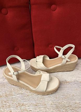 Фирменные босоножки aldo 41р.