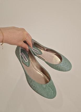 Балетки кожаные steve madden мятного цвета женские рептилия