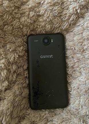 Телефон gsmart 3