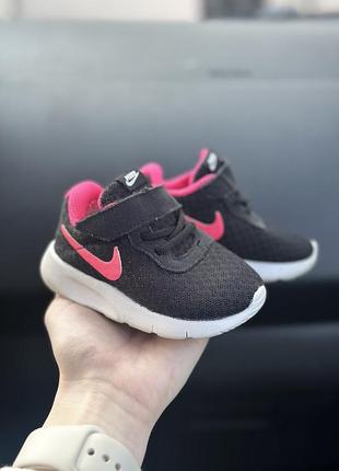 Кросівки дитячі nike оригінал в ідеальному стані 12,5 устілка