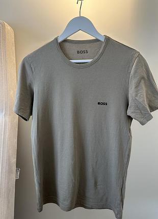 Футболка чоловіча boss tee. розмір s
