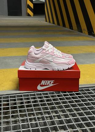 Nike initiator pink grey