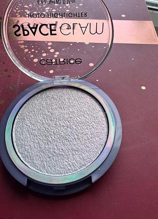 Хайлайтер catrice space glam  150грн новый