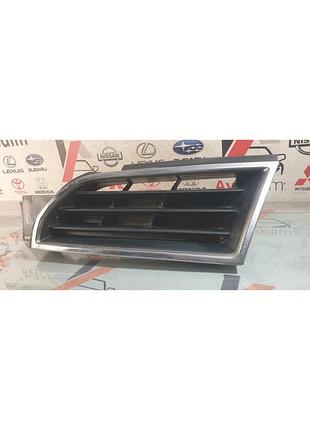 Решетка радиатора левая хром mr361221 mitsubishi carisma 1995-2003