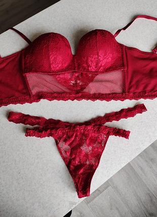 Шикарний комплект intimissimi