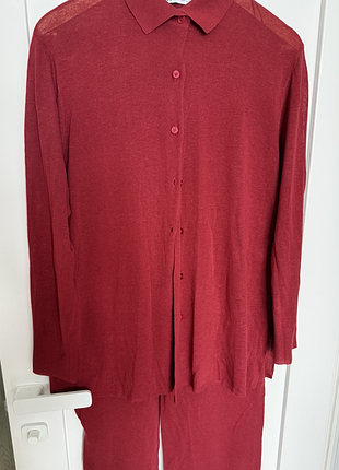 Легкий трикотажний костюм zara