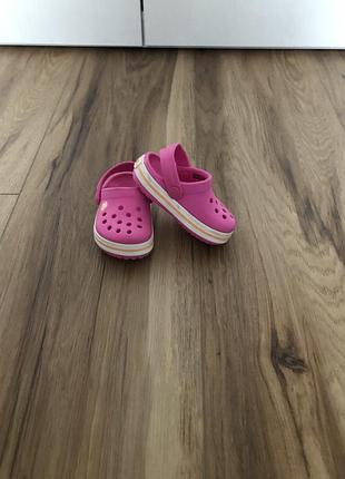 Сандалики від crocs 2