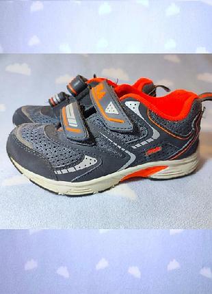 Кросівки fila, р. 30