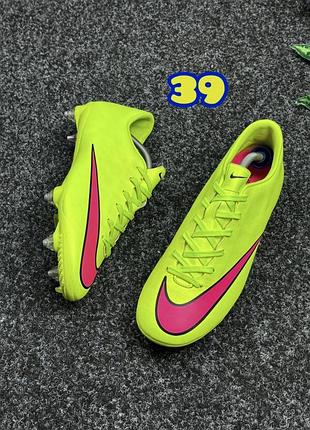Бутси nike mercurial розмір 39 24,5 сантиметрів