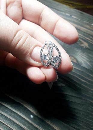 Серебряные серьги с фианитами