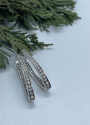 Серьги серебряные, посыпанные камнями цирконий, серебро 925 пробы