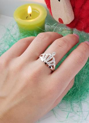Серебряное колечко-корона с россыпью циркона и золотой вставкой корона 4
