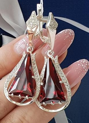 Срібні сережки із золотом і гранатовим каменем еверест