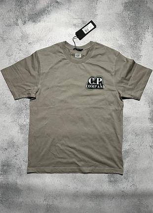 Футболка c.p. company з великим логотипом